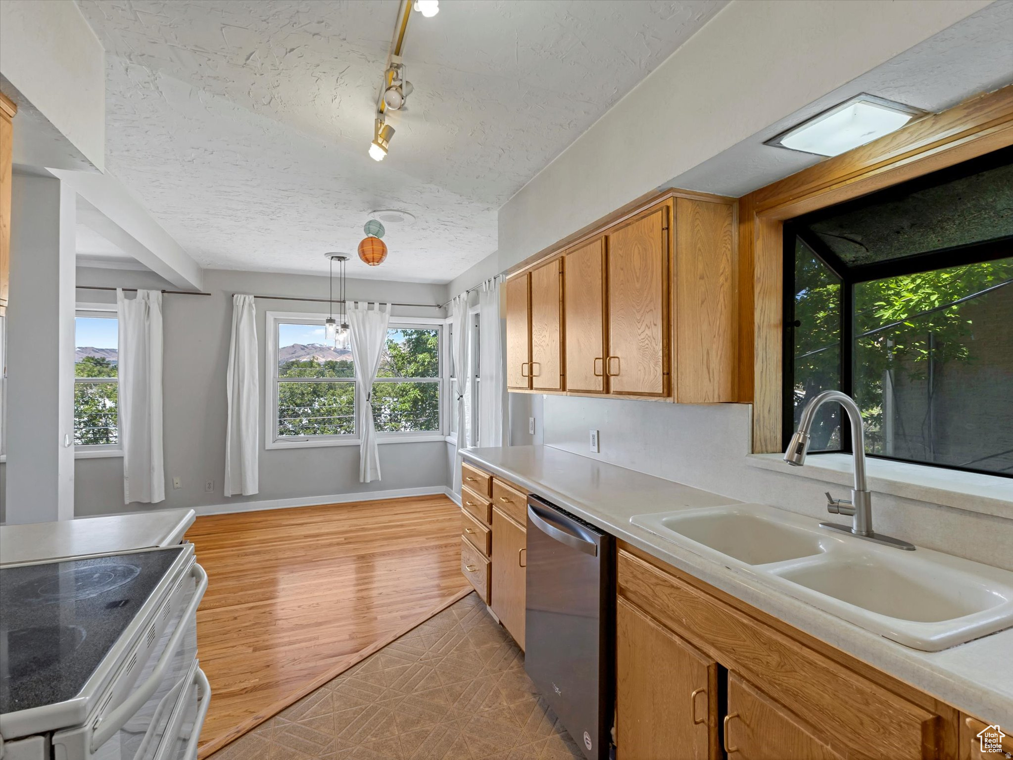 HIGHLAND PARK PLAT A - Residential Income