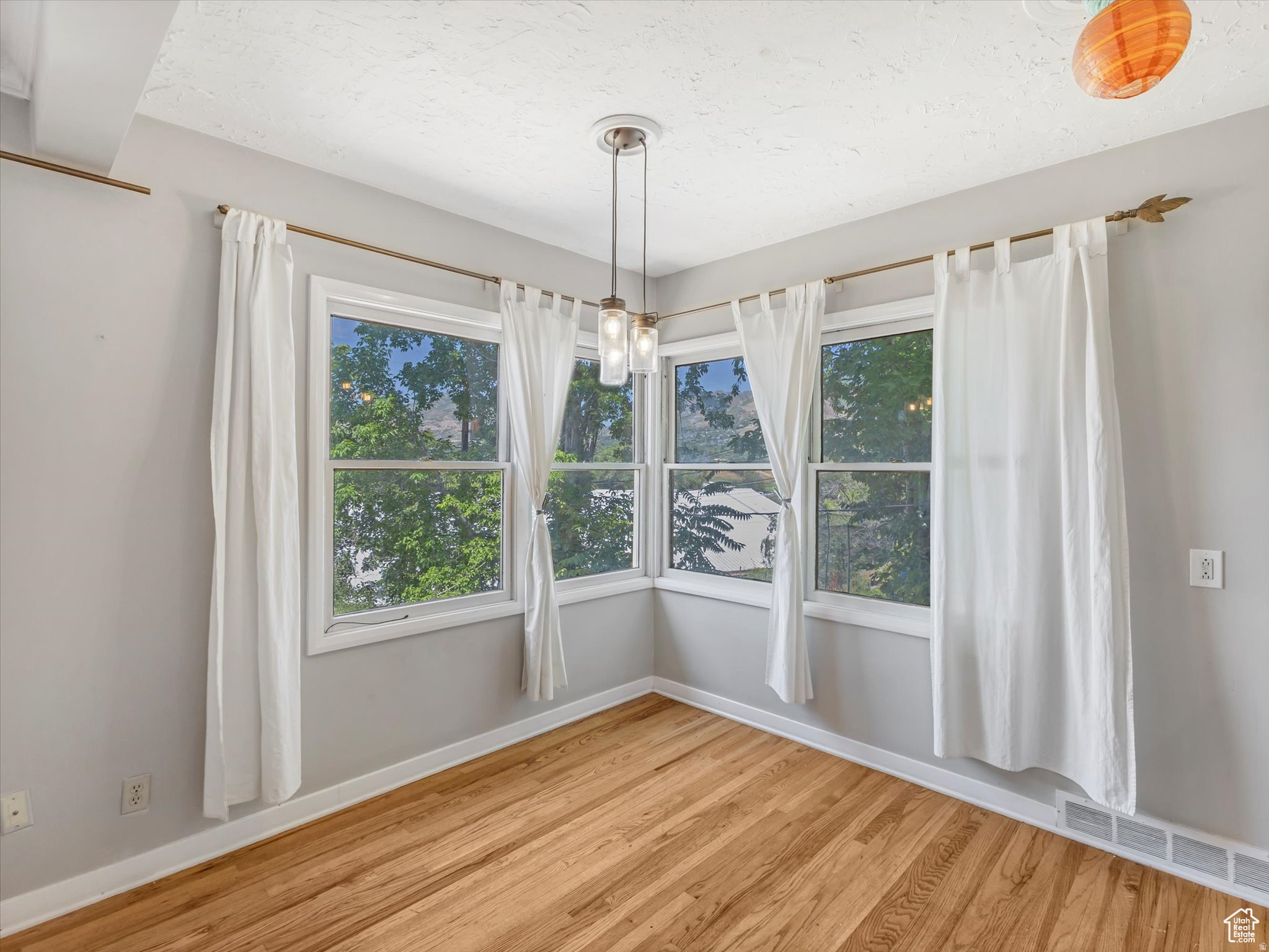 HIGHLAND PARK PLAT A - Residential Income