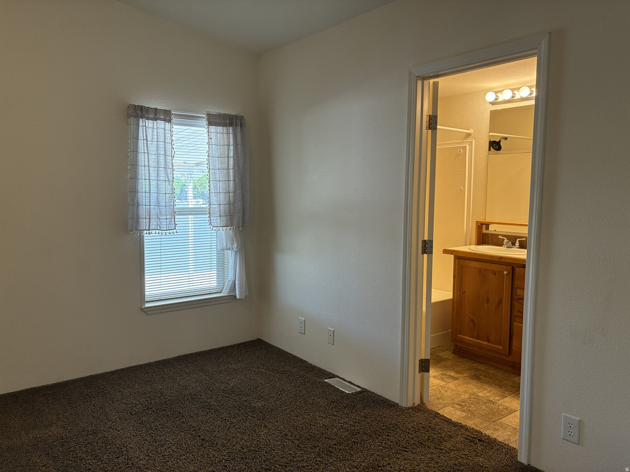 LAVA BLUFF MOBILE HOME PARK AMD - Residential