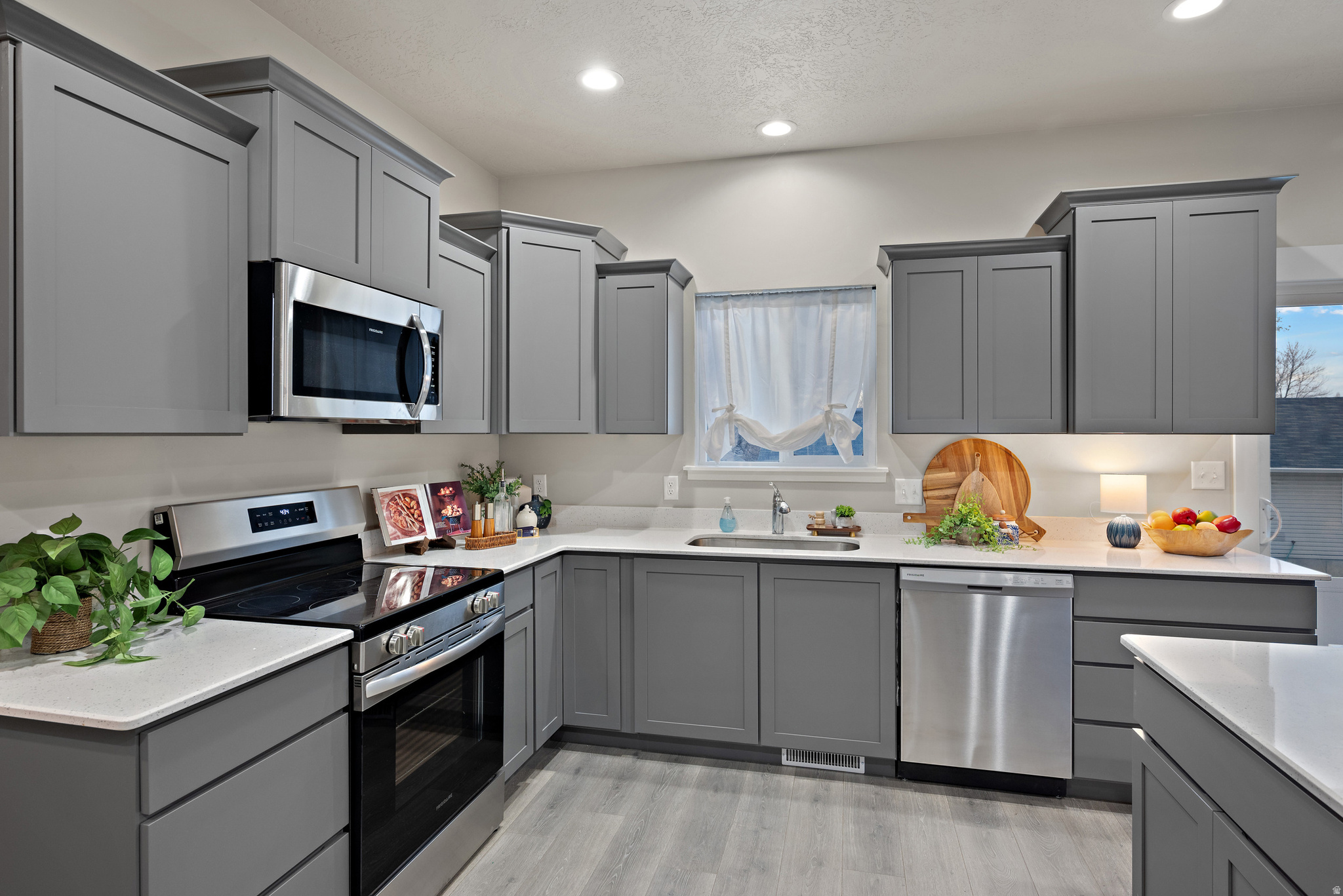 MILL POND - Residential