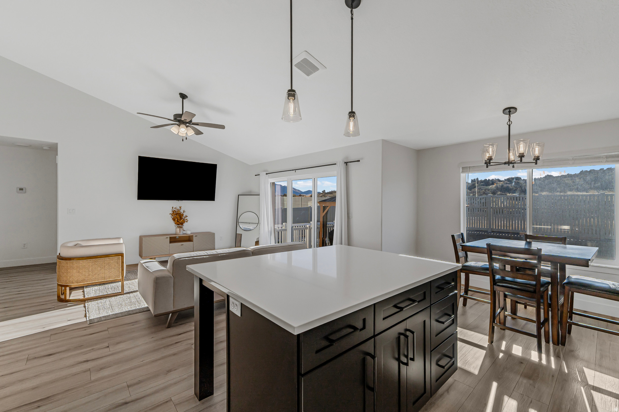 HIGH RIDGE - Residential