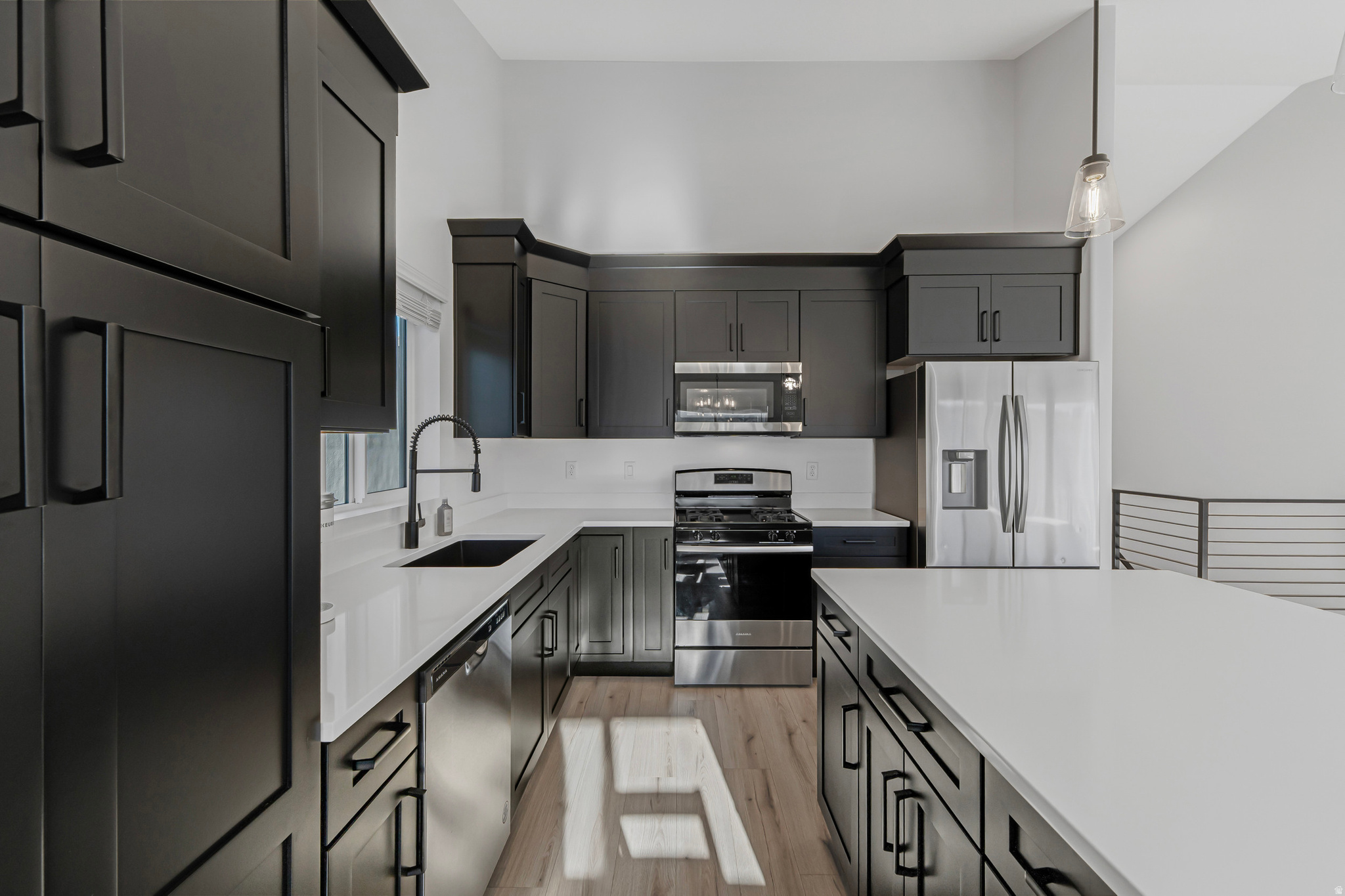 HIGH RIDGE - Residential