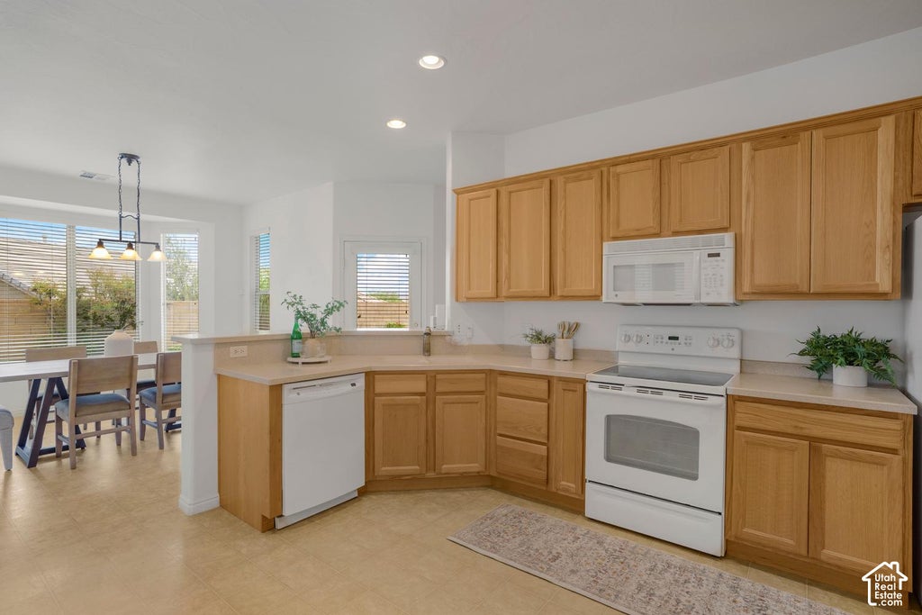 Photo of 1402 W GRAYSON DR, Saint George, UT 84790 (MLS # 2192536)