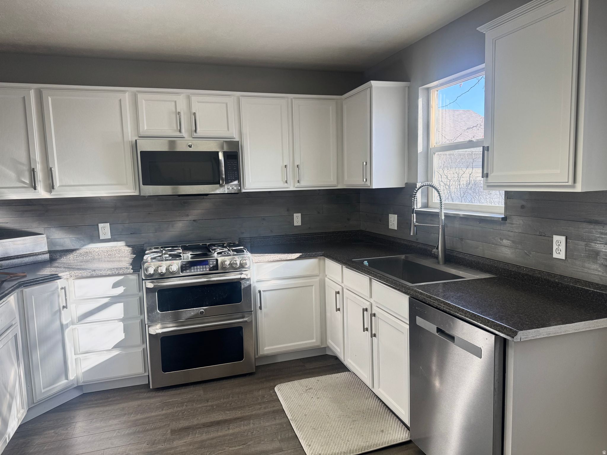 LANDING AT EAGLE MOUNTAIN - Residential