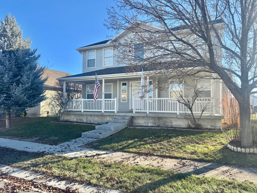 Great Family home, Huge covered front porch, 4 beds 2.5 baths  updated kitchen, gas fireplace updated appliances  Huge master suite with a master bath  This house is in great shape!