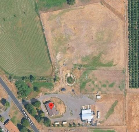 Tiny photo for 900 S GOOSENEST DR, Payson, UT 84651 (MLS # 2144872)