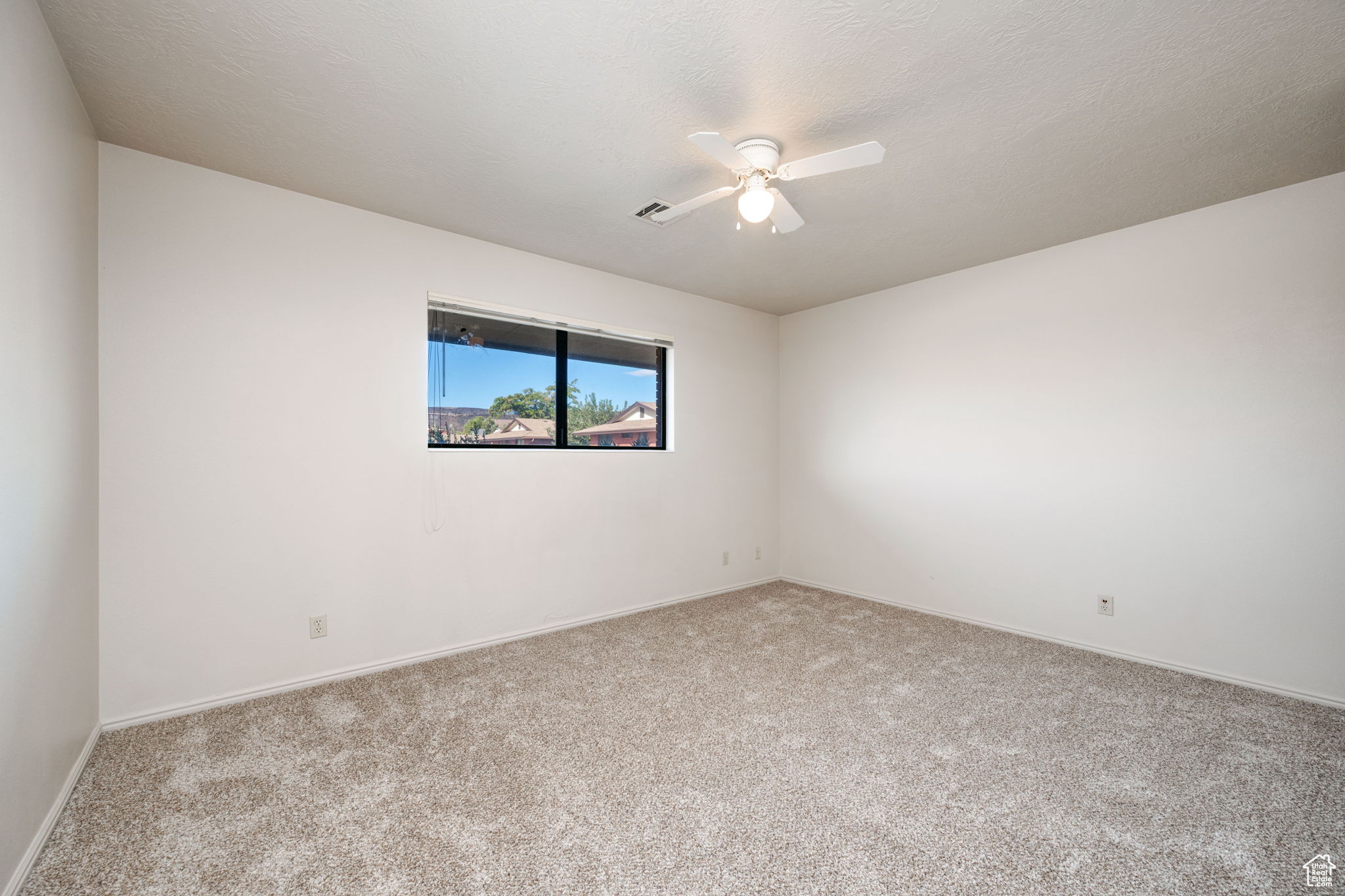 St. George, Utah 84770, United States, 2 Bedrooms Bedrooms, ,2 BathroomsBathrooms,Residential,Active,233213