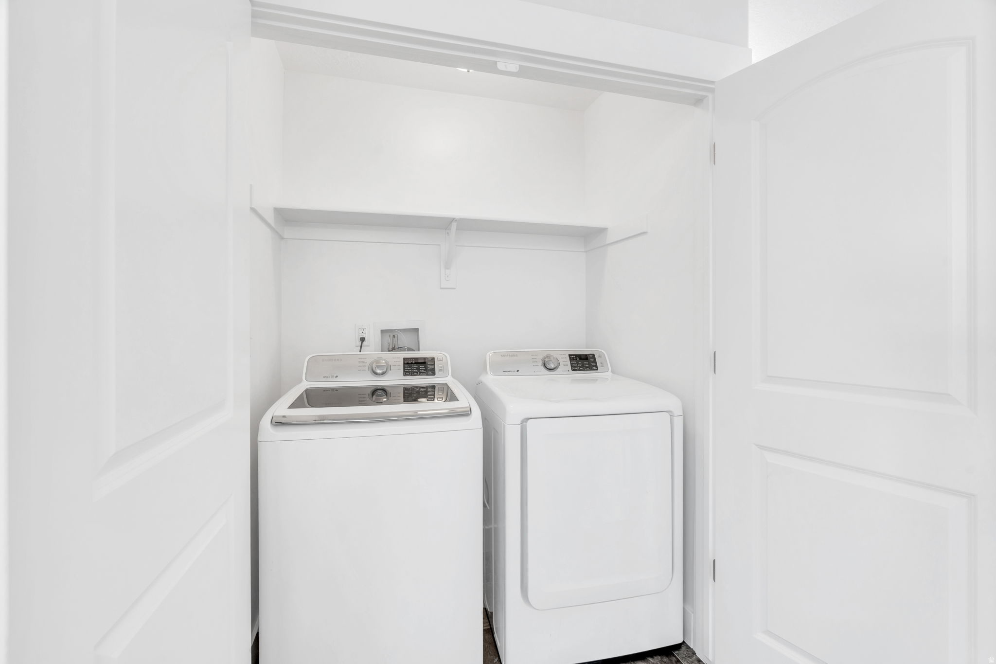 ELGIN PLACE - Residential