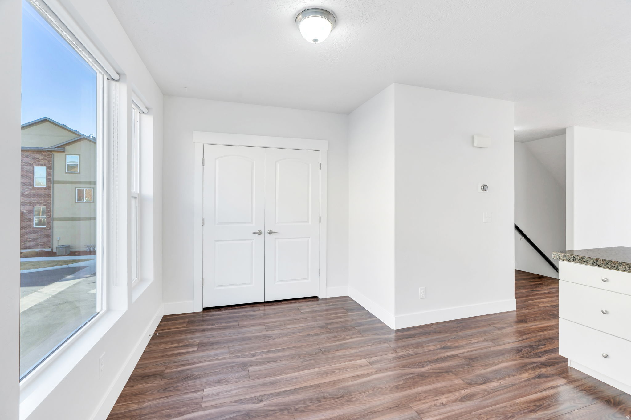 ELGIN PLACE - Residential