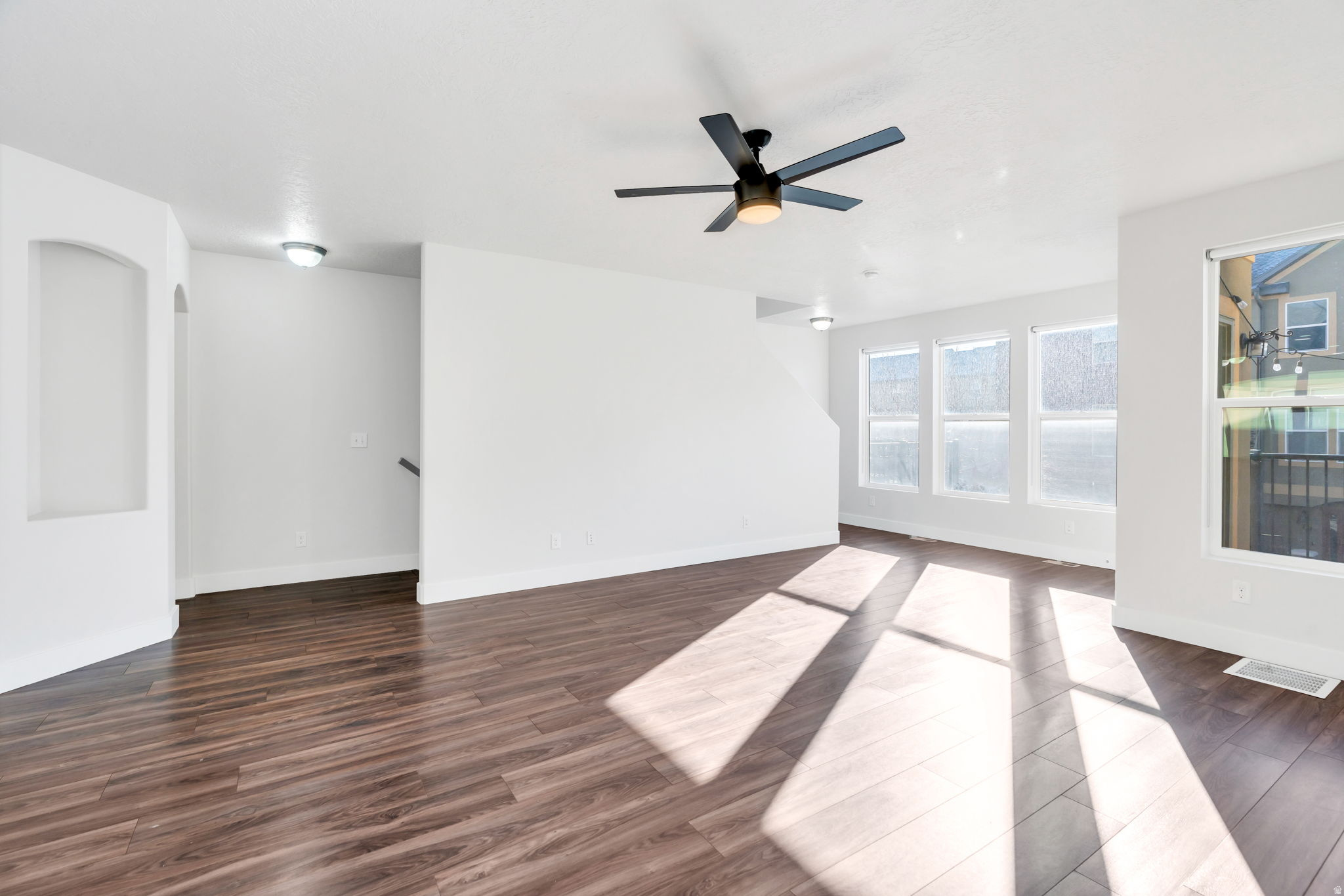 ELGIN PLACE - Residential