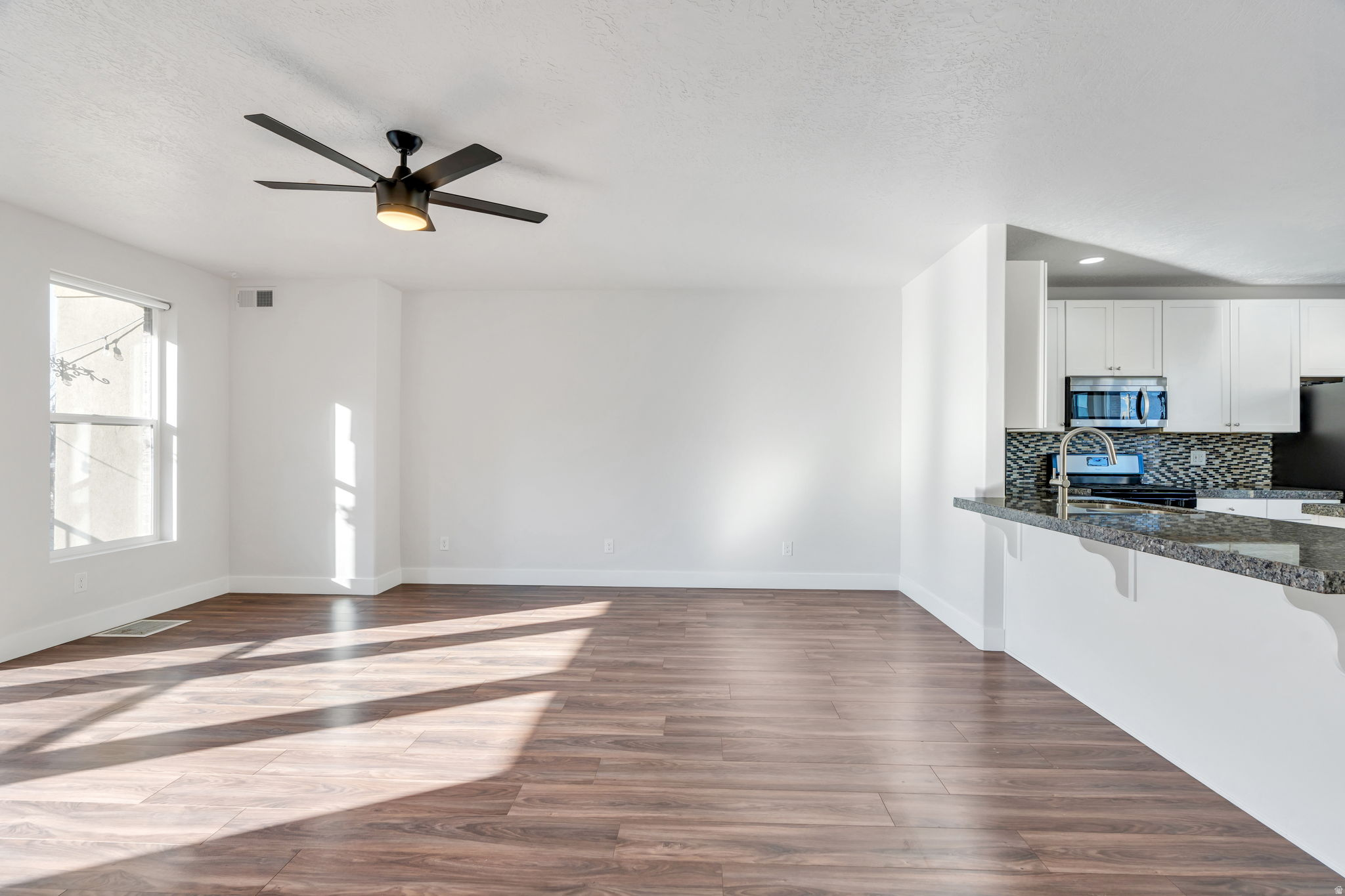 ELGIN PLACE - Residential