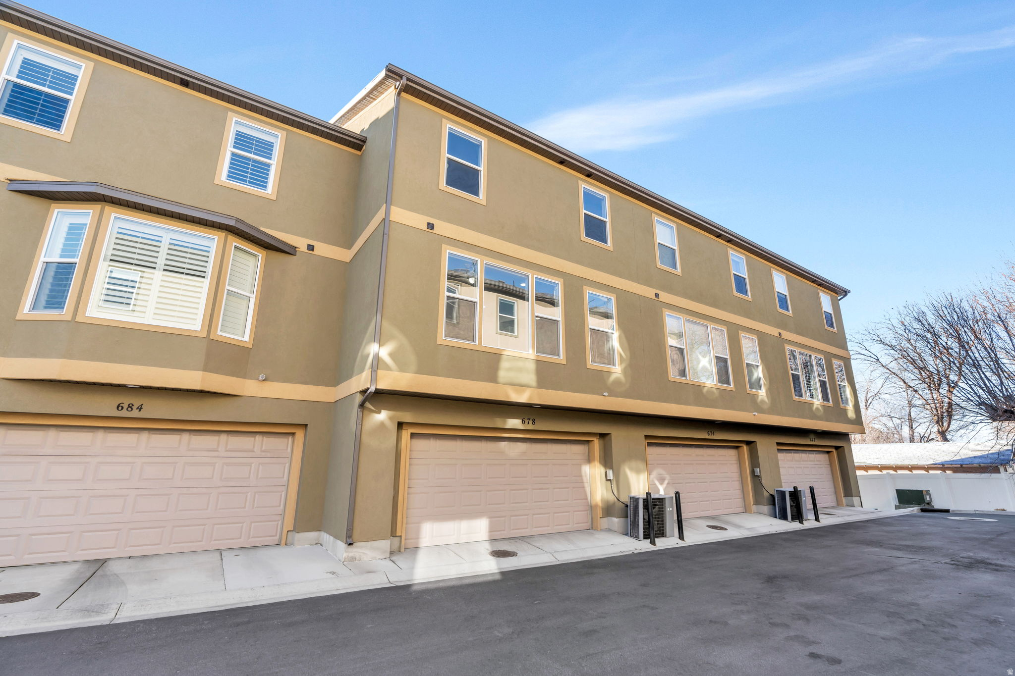 ELGIN PLACE - Residential