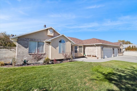 Homes For Sale - 9496 S 1930<br/> South Jordan, UT 84095