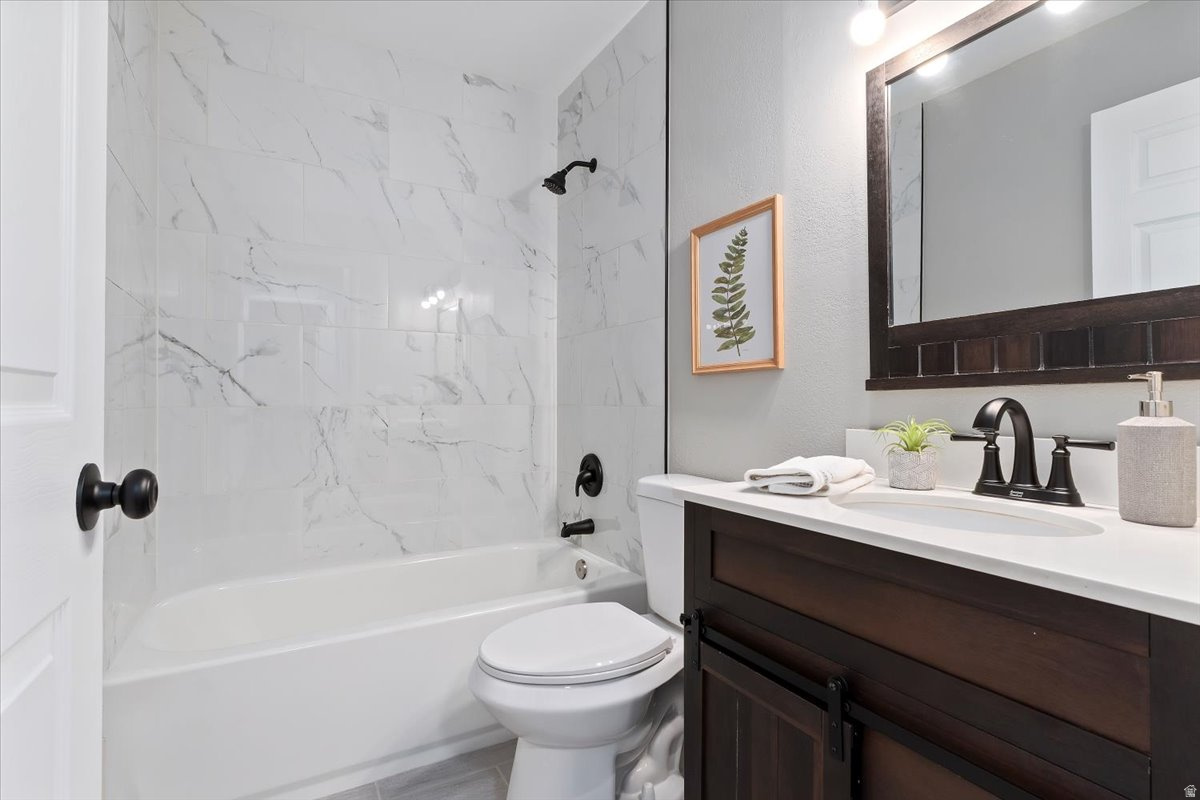 BONNEVILLE ACRES PLAT B - Residential