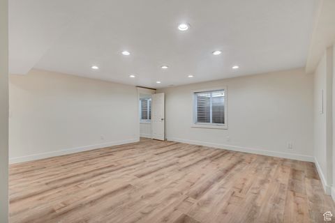 Tiny photo for 812 S SARATOGA DR, Saratoga Springs, UT 84045 (MLS # 2110837)
