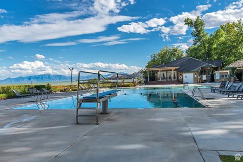 Tiny photo for 812 S SARATOGA DR, Saratoga Springs, UT 84045 (MLS # 2110837)