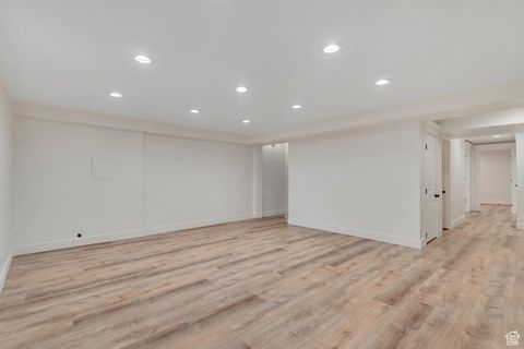 Tiny photo for 812 S SARATOGA DR, Saratoga Springs, UT 84045 (MLS # 2110837)