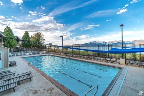 Tiny photo for 812 S SARATOGA DR, Saratoga Springs, UT 84045 (MLS # 2110837)