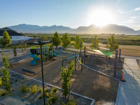 Tiny photo for 532 N MULE DEER PL, Saratoga Springs, UT 84045 (MLS # 2180144)