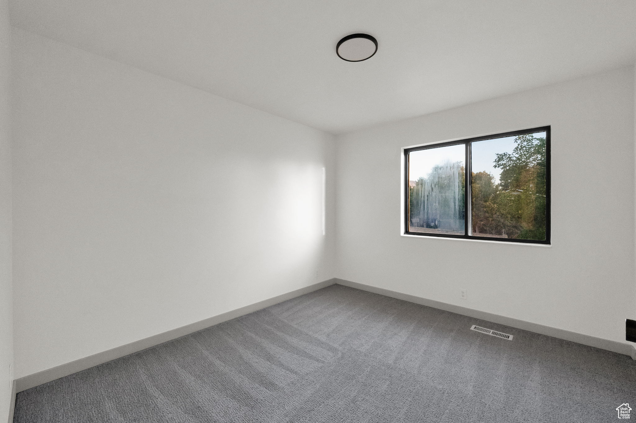 OAKWOOD ESTS 03 - Residential
