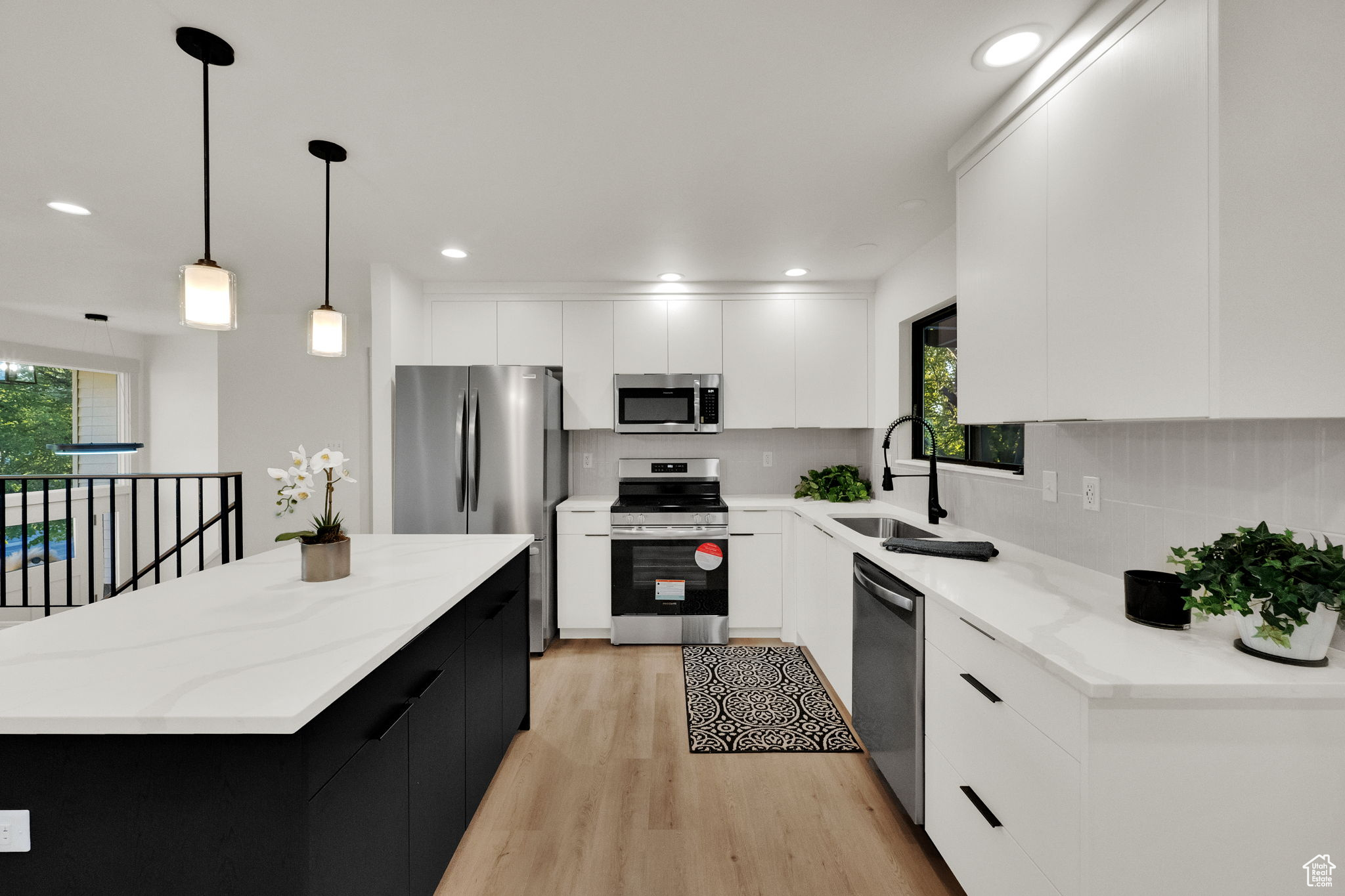 OAKWOOD ESTS 03 - Residential