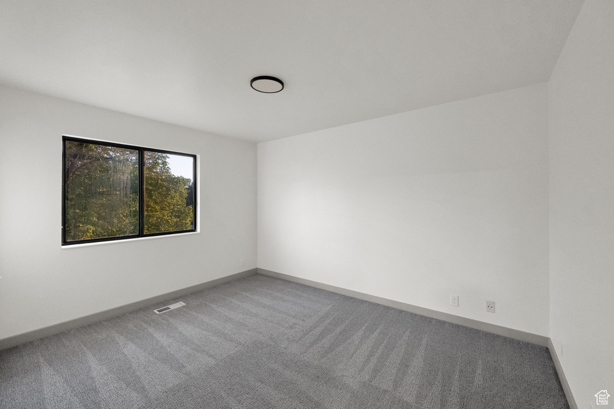 OAKWOOD ESTS 03 - Residential