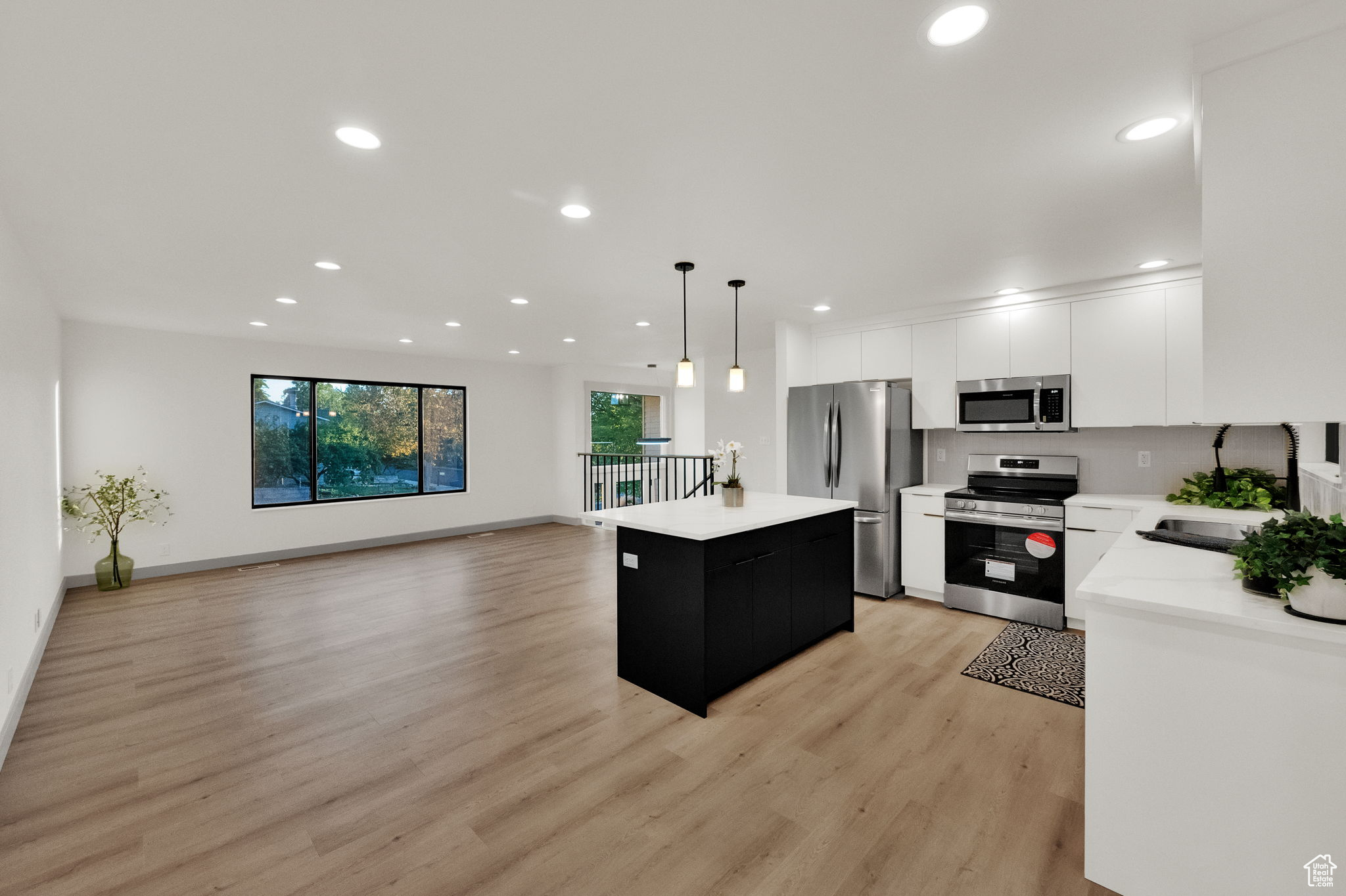 OAKWOOD ESTS 03 - Residential