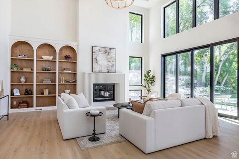 Tiny photo for 3685 S CRAIG CIR E, Salt Lake City, UT 84109 (MLS # 2086514)