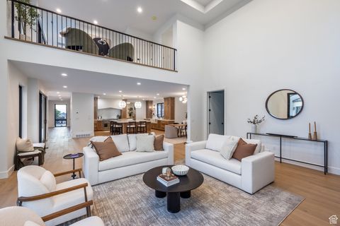 Tiny photo for 3685 S CRAIG CIR E, Salt Lake City, UT 84109 (MLS # 2086514)