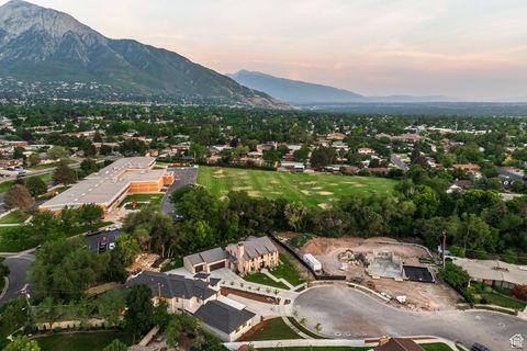 Tiny photo for 3685 S CRAIG CIR E, Salt Lake City, UT 84109 (MLS # 2086514)