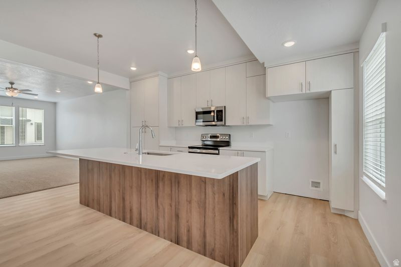 SPRINGVILLE TOWNS - Residential