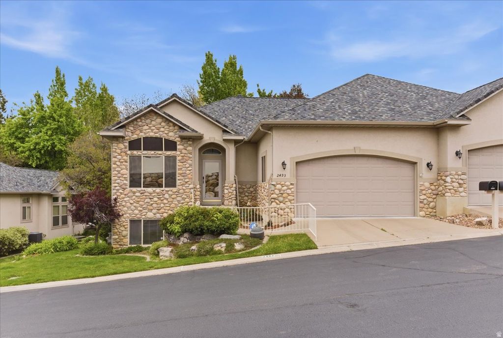 Photo of 2493 E 1900 N, Layton, UT 84040 (MLS # 2156554)