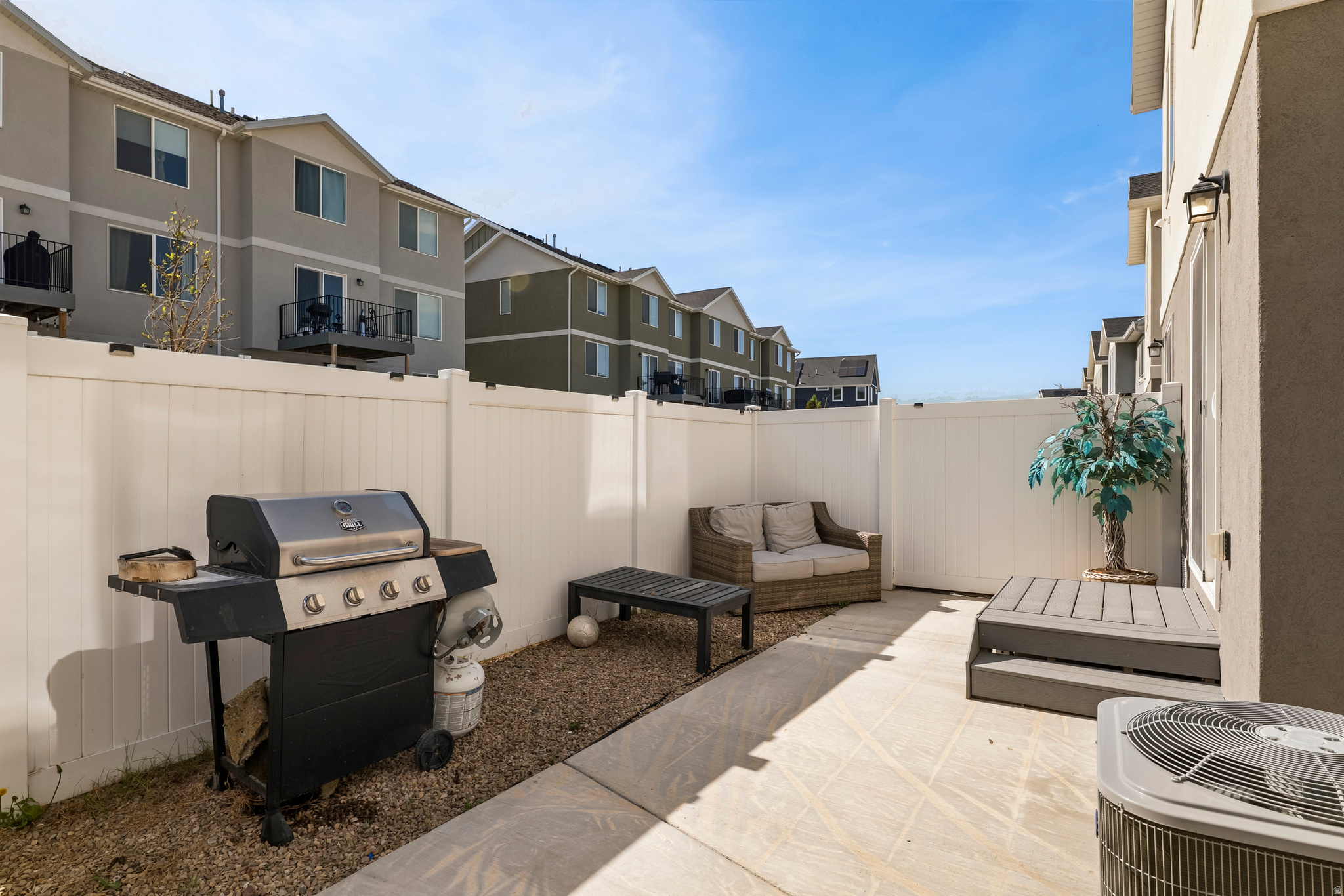 SOUTH HILLS - Residential