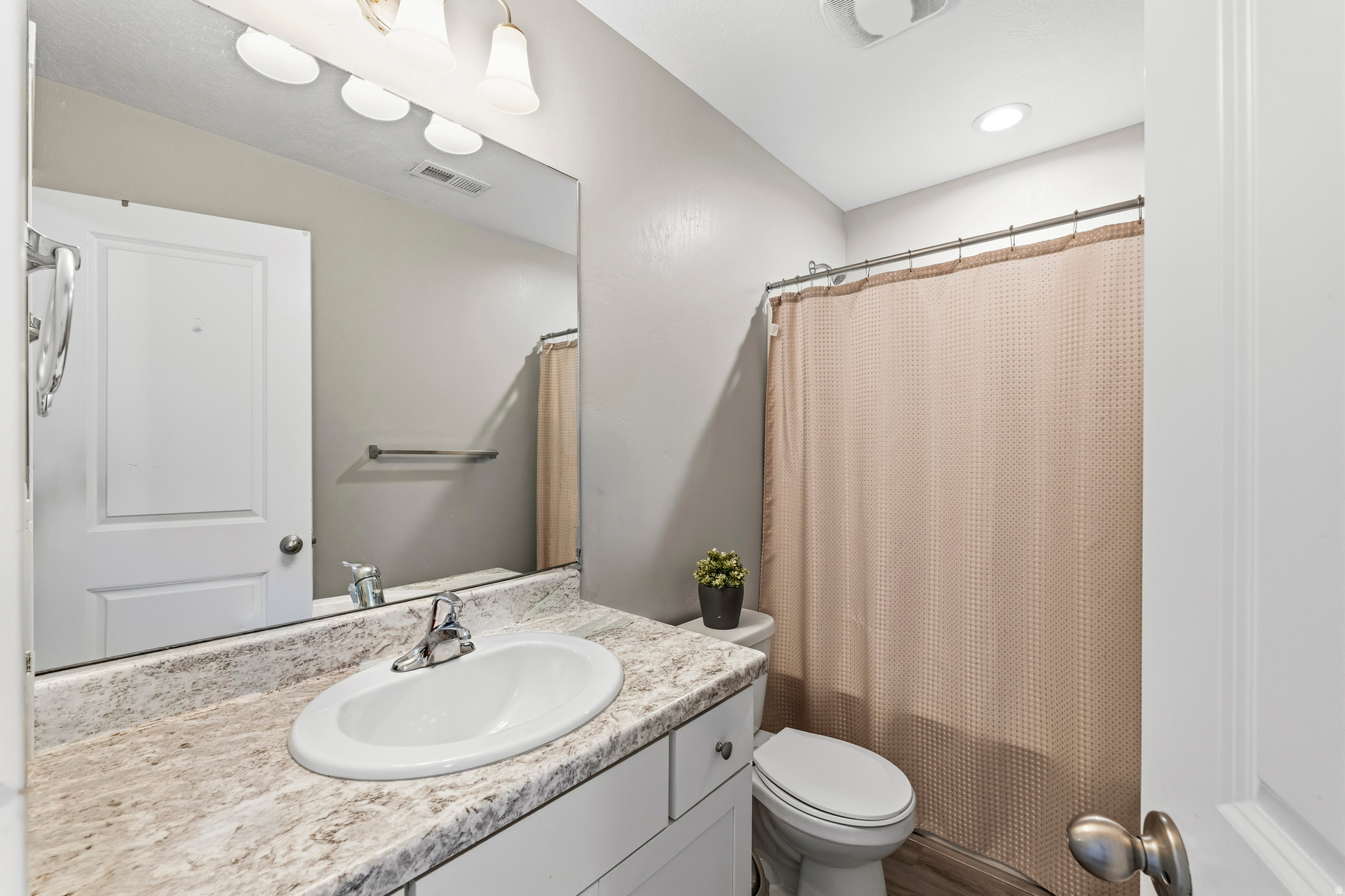 SOUTH HILLS - Residential