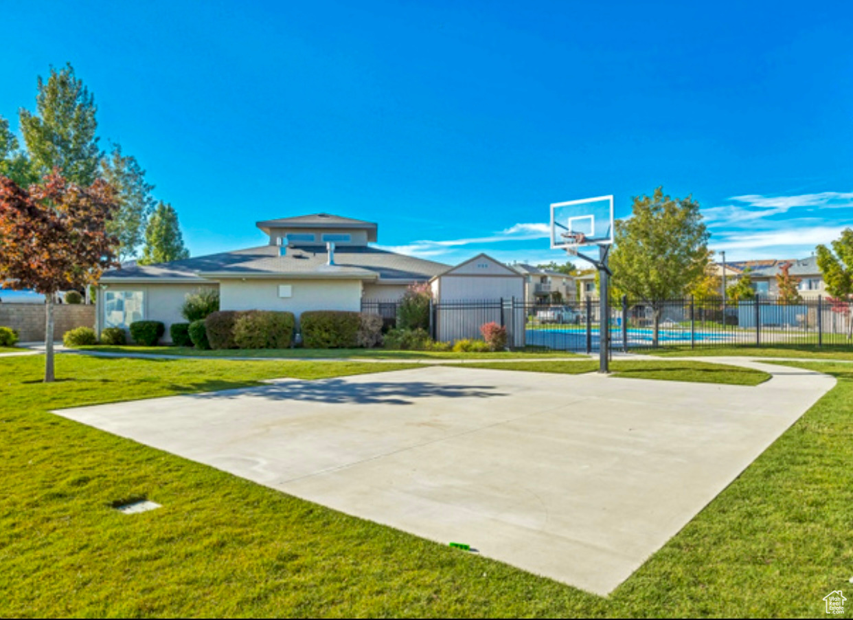 ASPEN SPRINGS - Residential