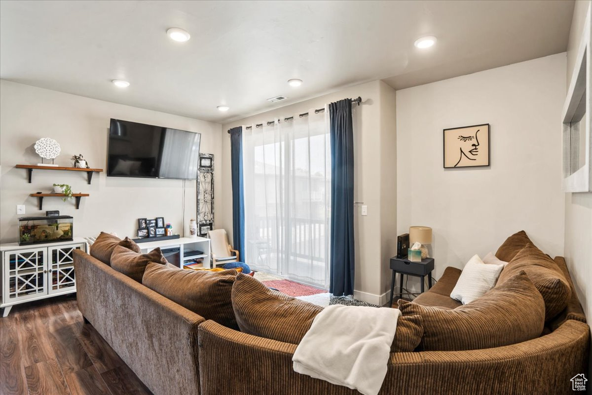 ASPEN SPRINGS - Residential