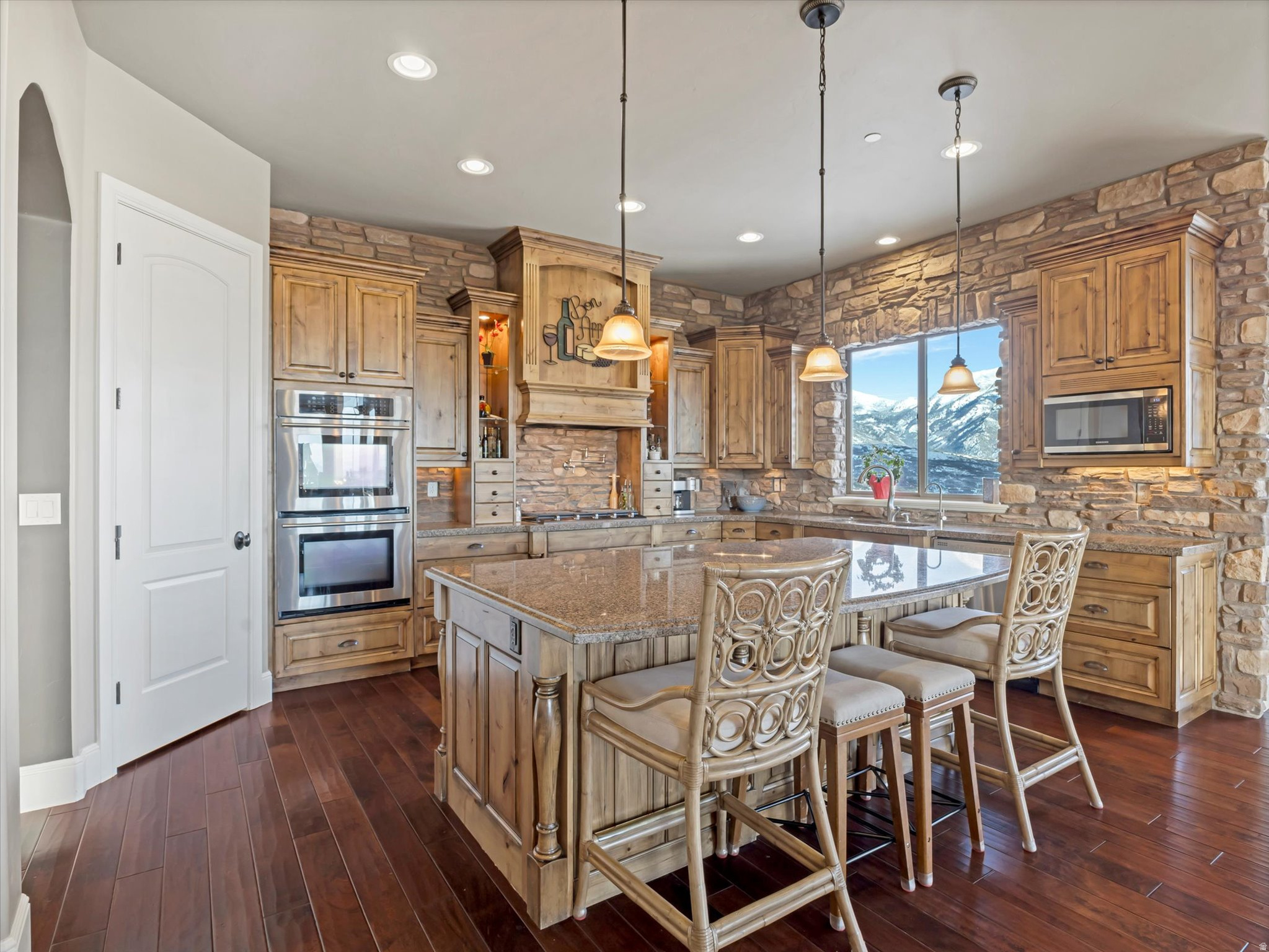 EAGLE CREST NO 3 AT SUNCREST - Residential