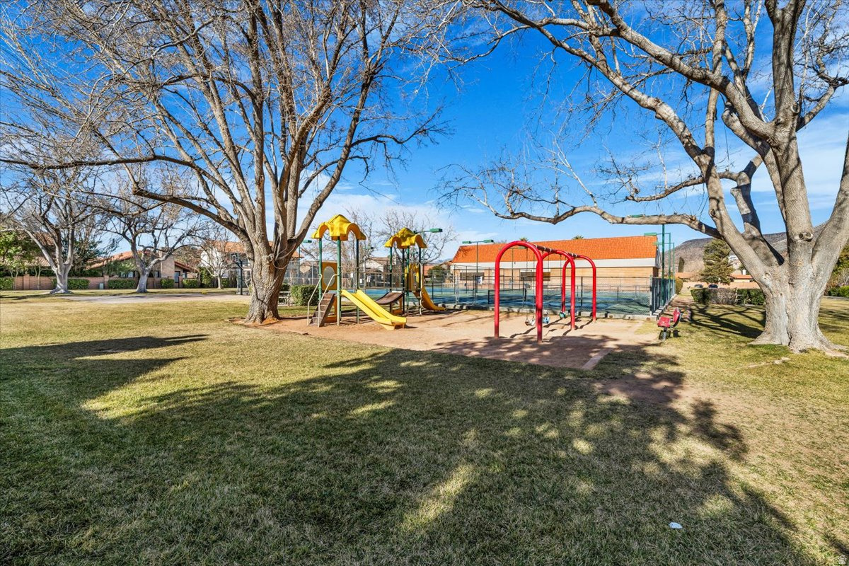 PARK AT GREEN VALLEY AMD - Residential