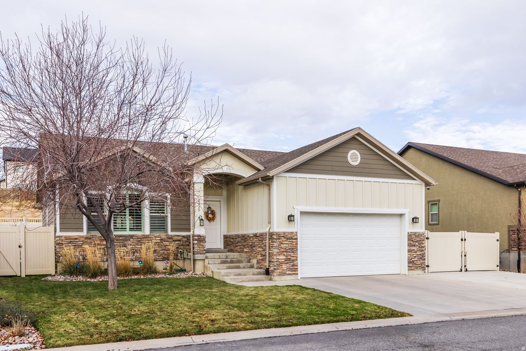 Photo of 6429 S CRIMSON SKY CT, West Jordan, UT 84081 (MLS # 2124016)