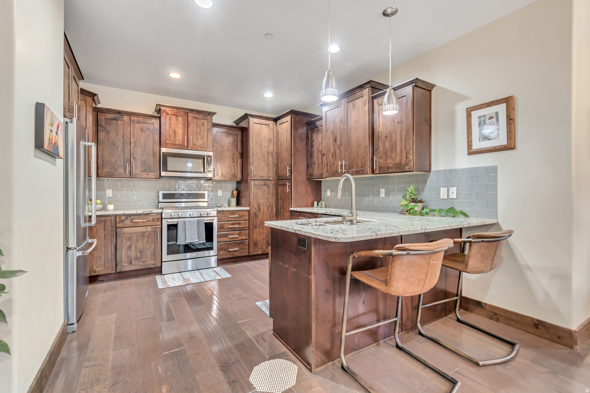 BLACK ROCK RIDGE - Residential