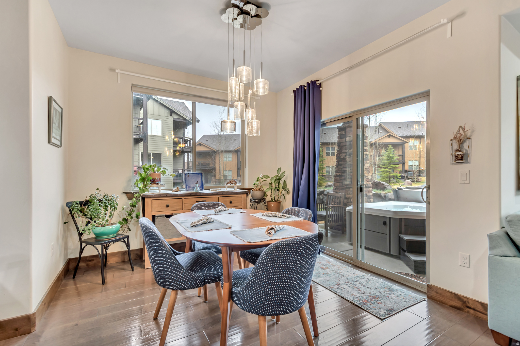 BLACK ROCK RIDGE - Residential