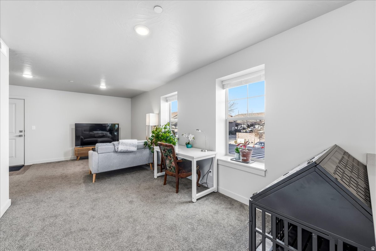 RED VISTA CONDOMINIUMS - Residential