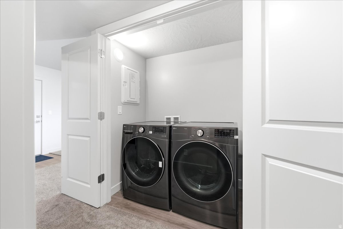 RED VISTA CONDOMINIUMS - Residential