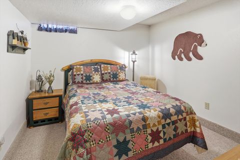 Tiny photo for 4102 EDGEHILL DR, Ogden, UT 84403 (MLS # 2133841)