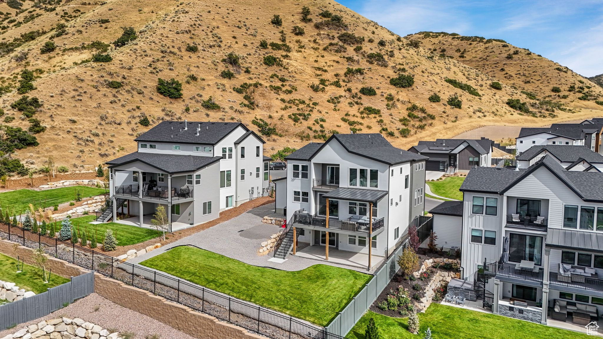CANYON POINT - Residential