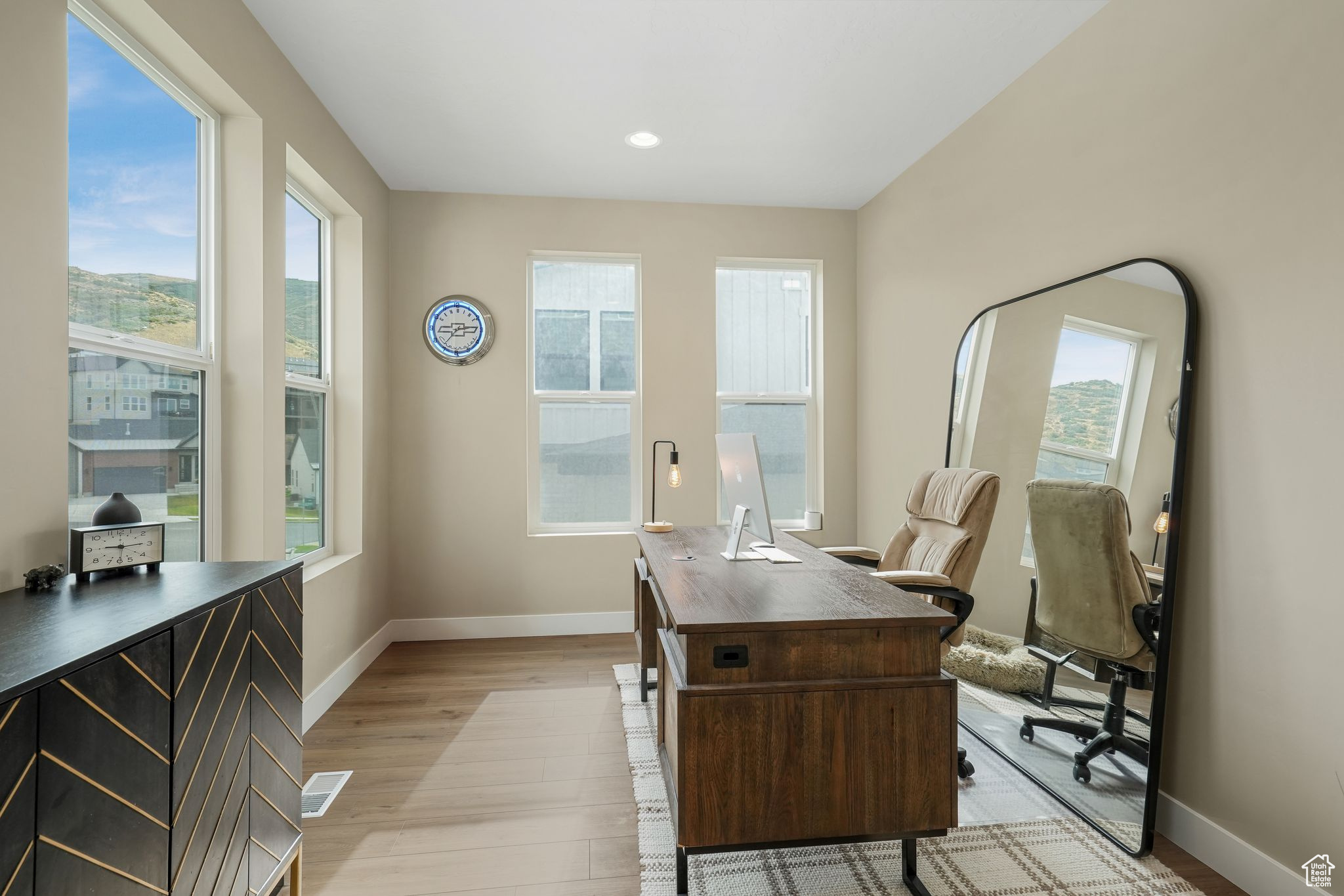 CANYON POINT - Residential