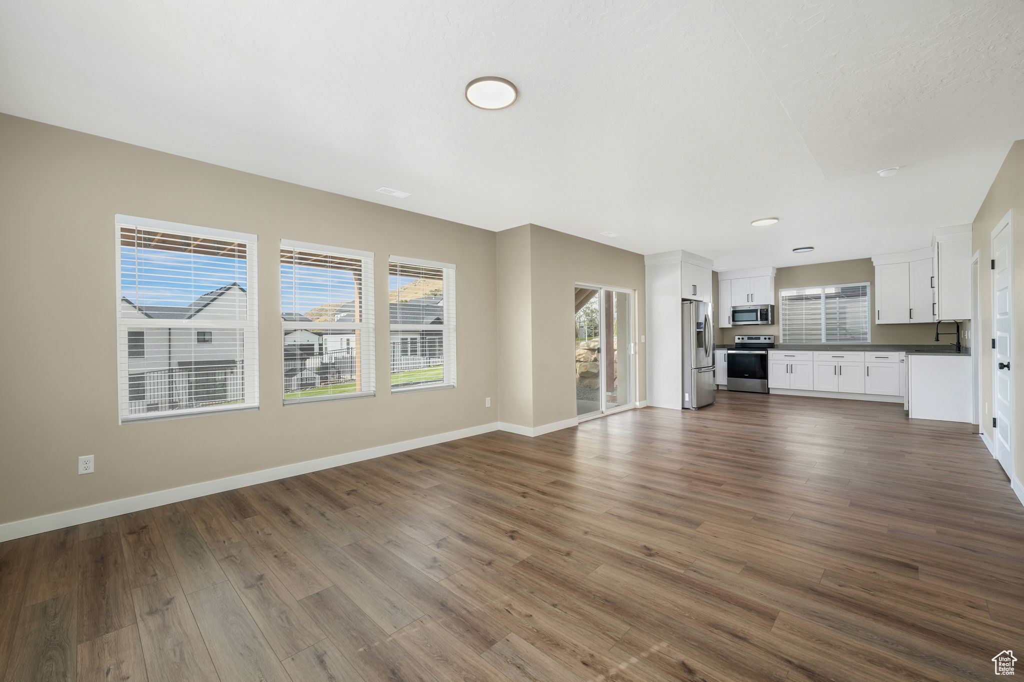 CANYON POINT - Residential