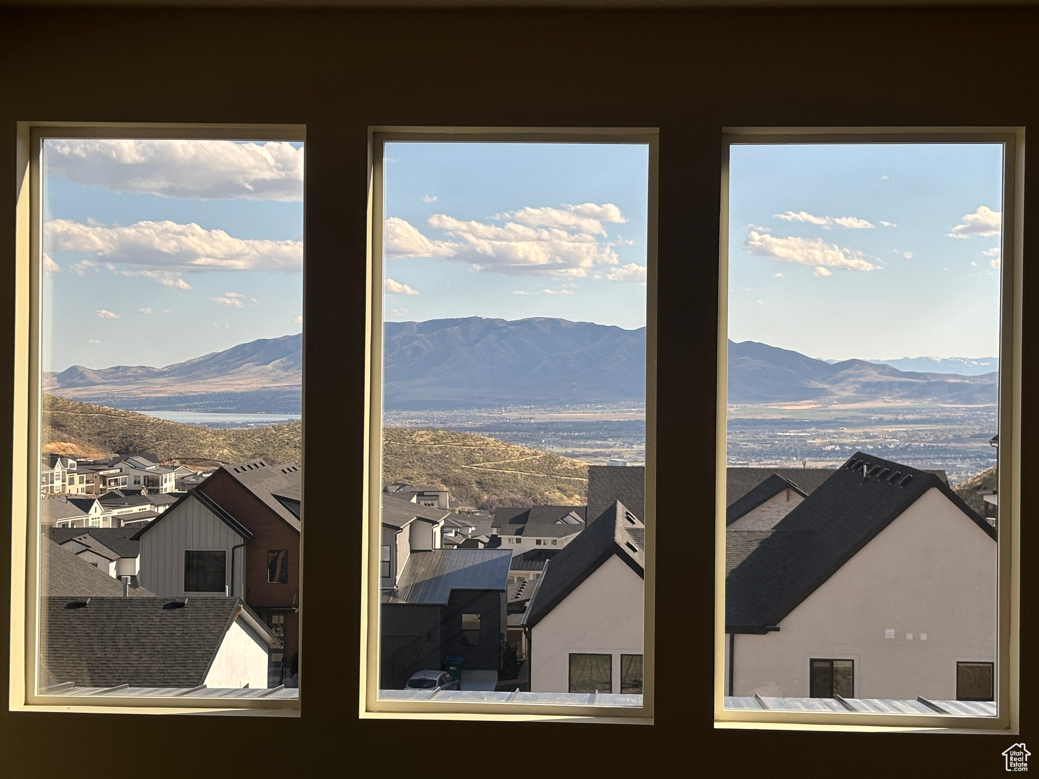 CANYON POINT - Residential
