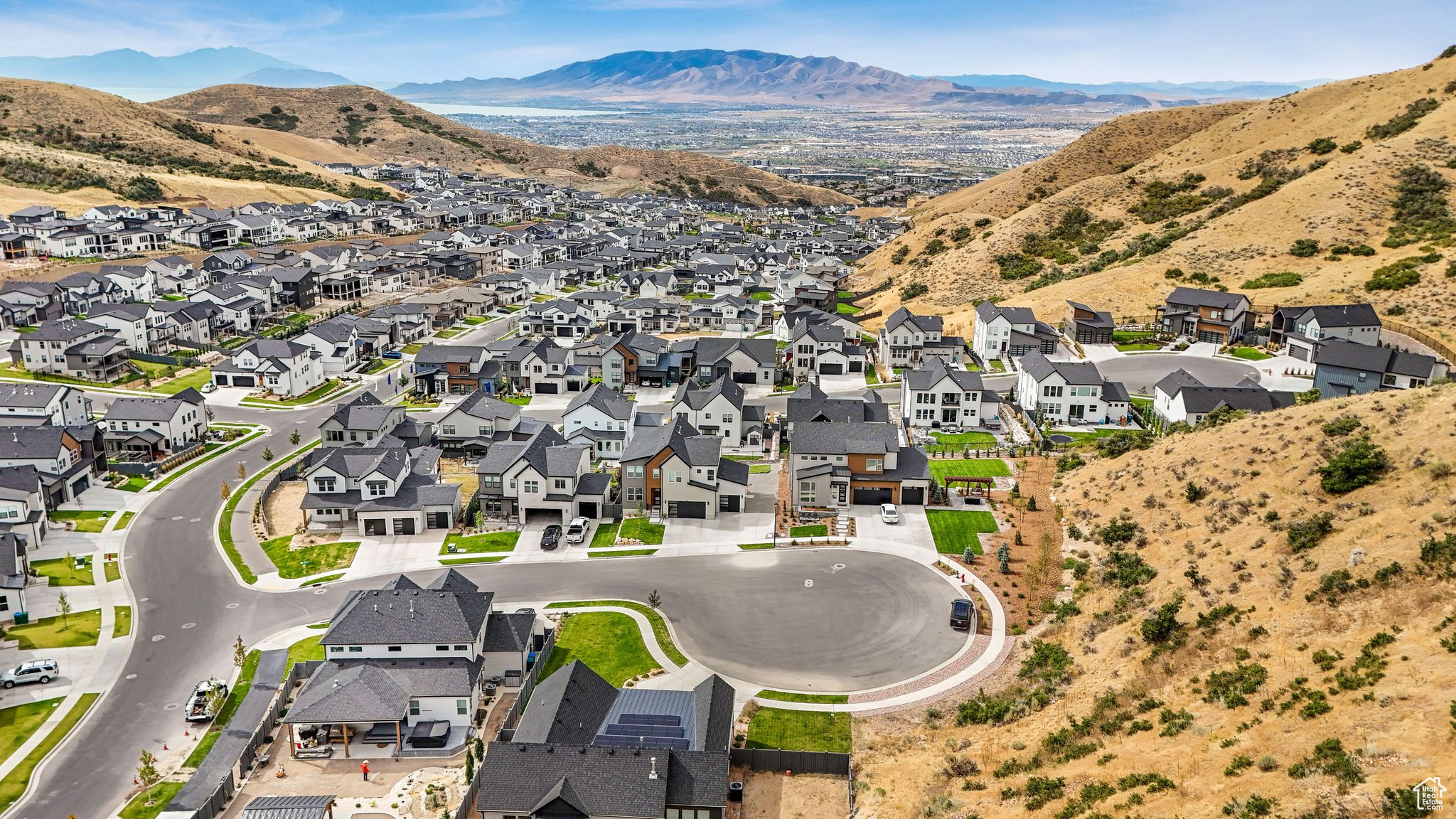 CANYON POINT - Residential