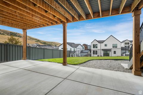 Tiny photo for 1817 W BAD ROCK CIR, Lehi, UT 84048 (MLS # 2110667)